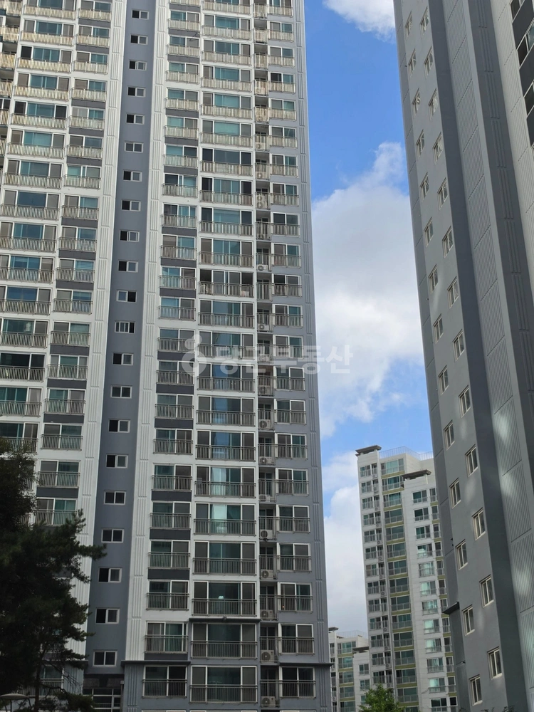 부산광역시 동래구 사직동 아파트 사진 1