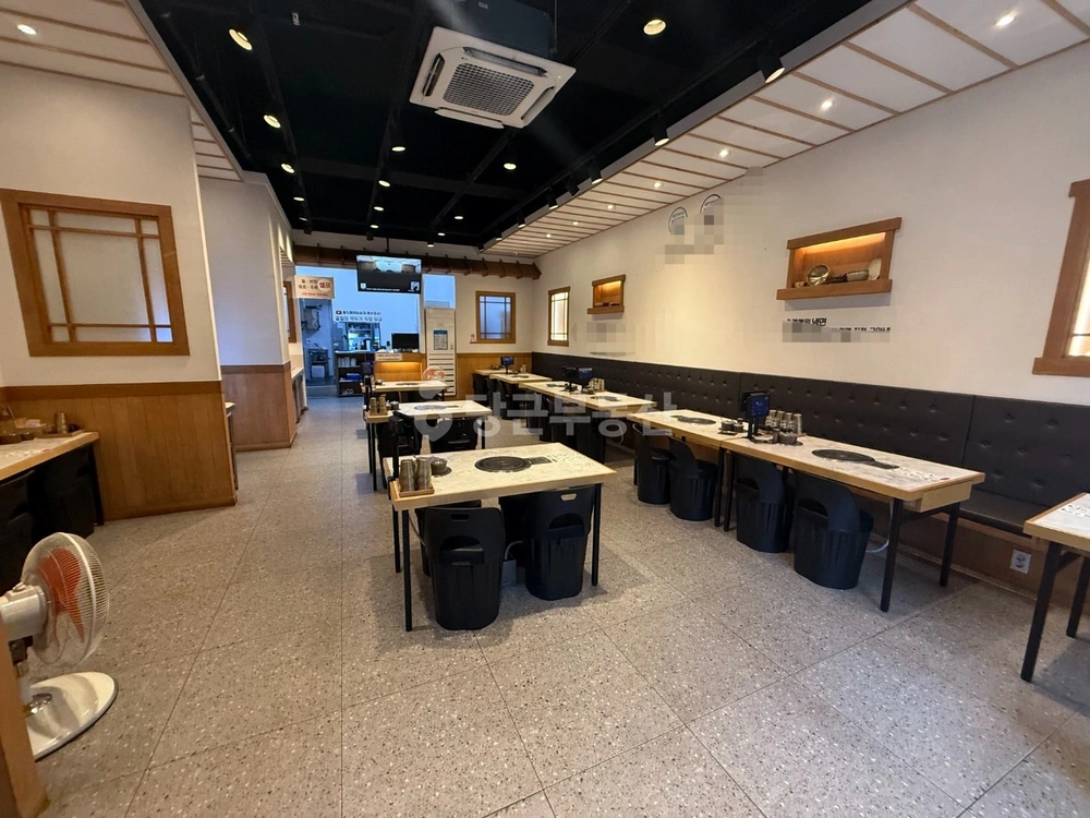 대전광역시 서구 월평동 상가 사진 1