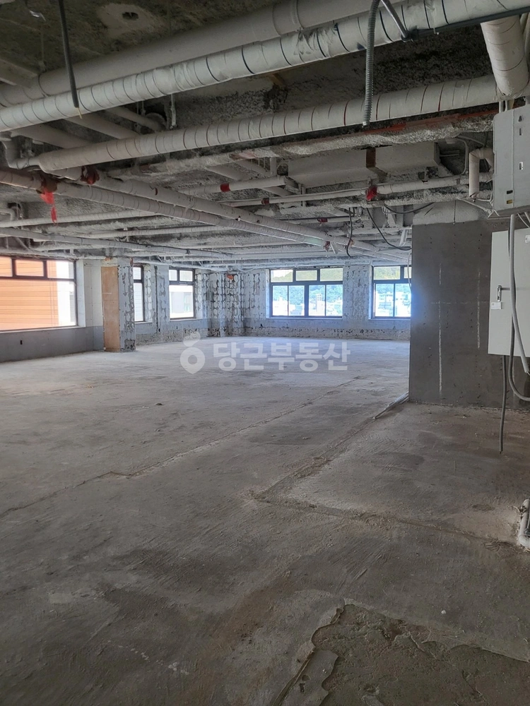 부산광역시 연제구 연산동 상가 사진 1