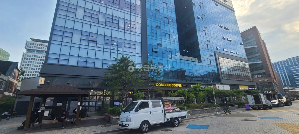 서울특별시 성동구 성수동2가 상가 사진 1
