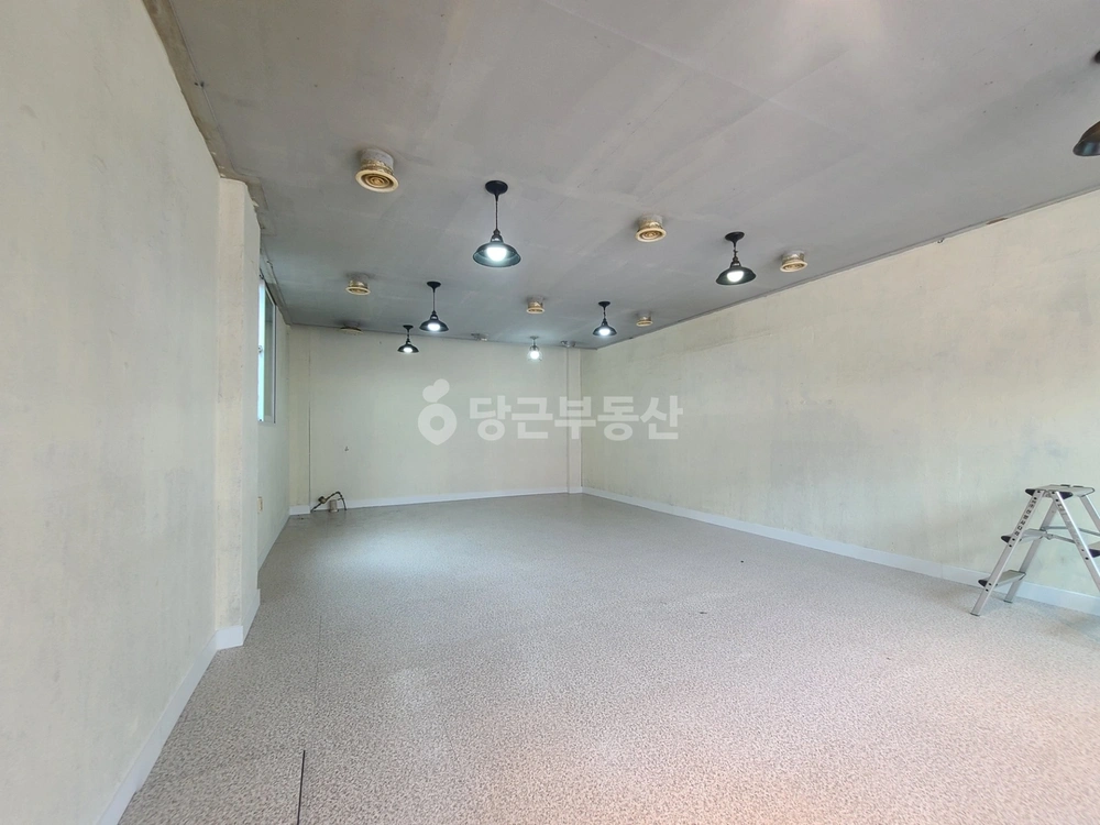 충청남도 천안시 서북구 쌍용동 상가 사진 1