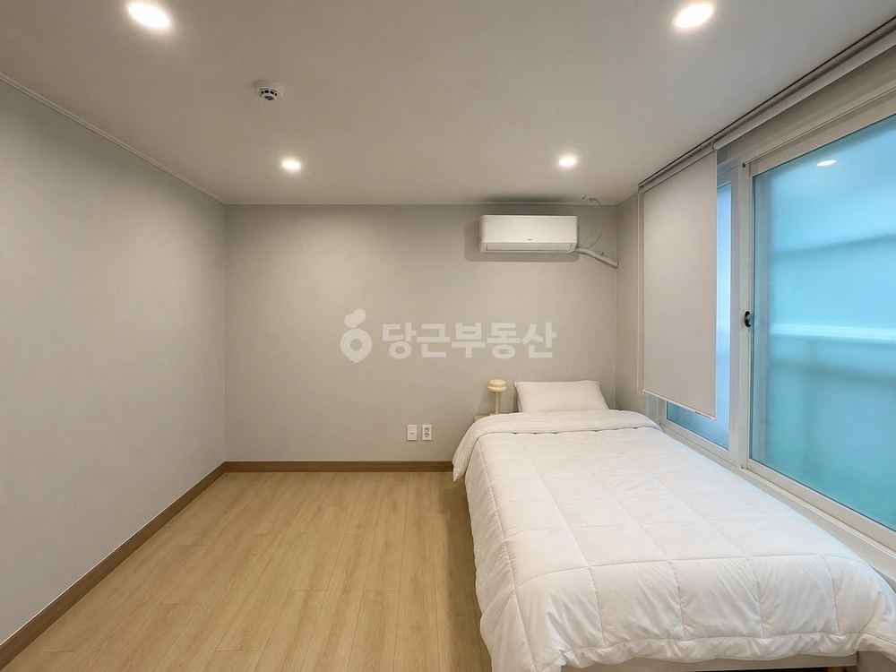 서울특별시 강남구 논현동 원룸 사진 1