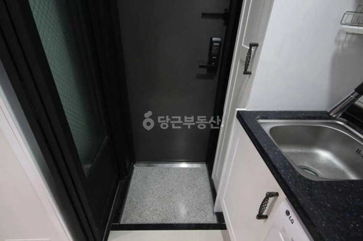 대전광역시 서구 탄방동 원룸 사진 1