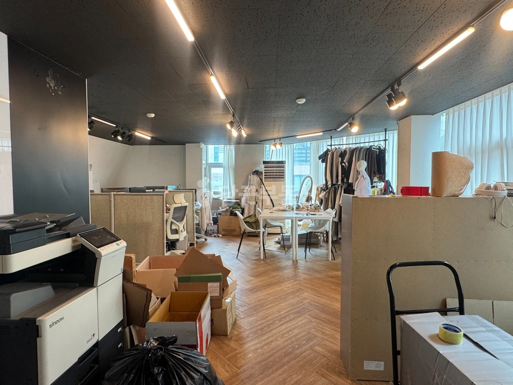 서울특별시 강남구 논현동 사무실 사진 1