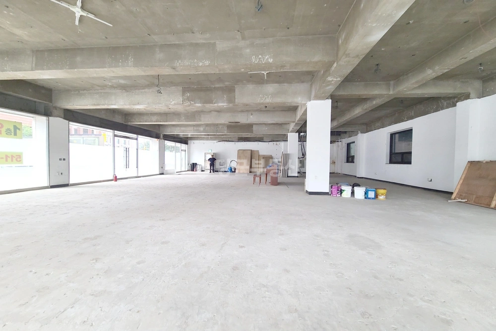 서울특별시 서초구 반포동 상가 사진 1