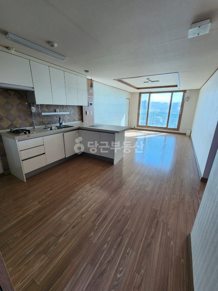경상남도 창원시 마산합포구 중성동 아파트 사진 1