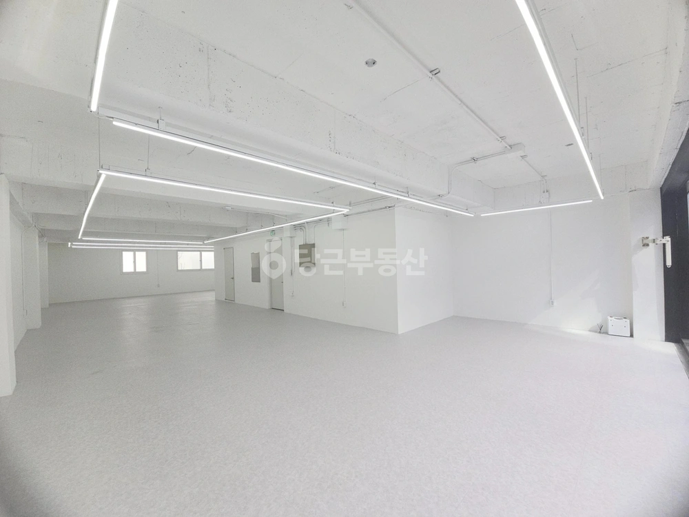 경기도 수원시 권선구 권선동 상가 사진 1