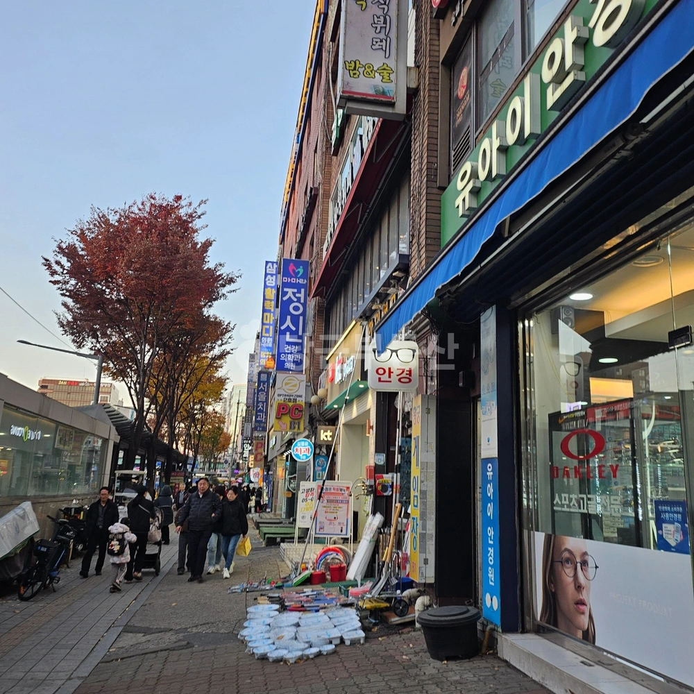 경기도 성남시 중원구 성남동 상가 사진 1