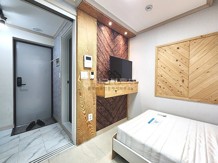 대전광역시 서구 월평동 원룸 사진 1