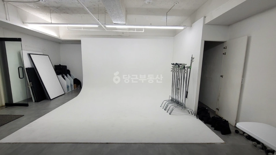 서울특별시 마포구 서교동 상가 사진 1