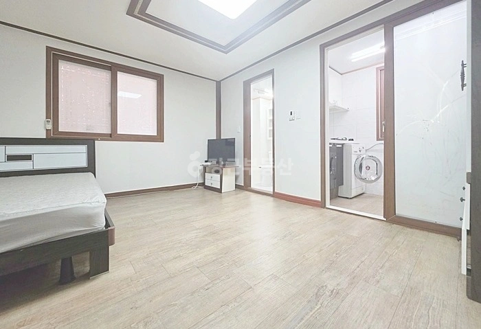 부산광역시 동래구 사직동 원룸 사진 1