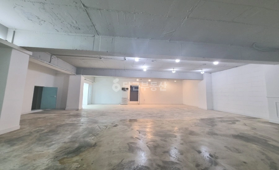 서울특별시 강남구 논현동 상가 사진 1