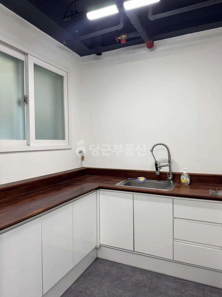 서울특별시 서대문구 연희동 상가 사진 1