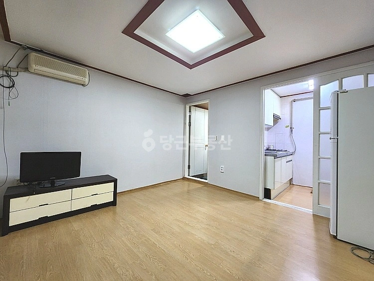 대전광역시 서구 둔산동 원룸 사진 1