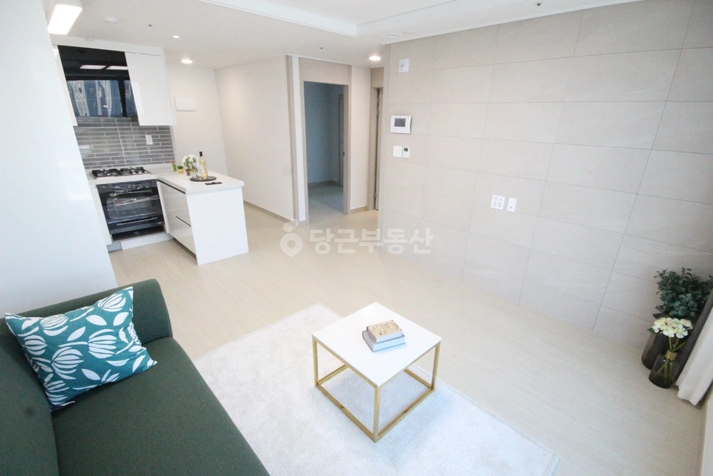 부산광역시 수영구 수영동 아파트 사진 1