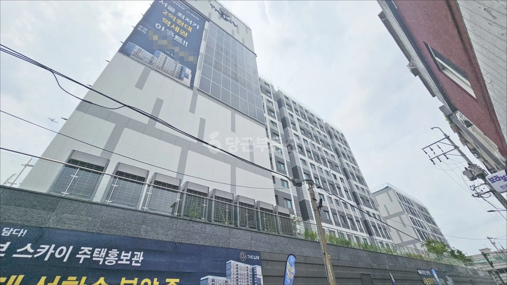 서울특별시 강서구 화곡동 아파트 사진 1