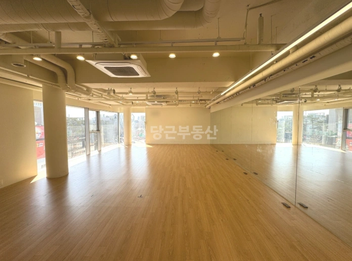 서울특별시 마포구 서교동 사무실 사진 1