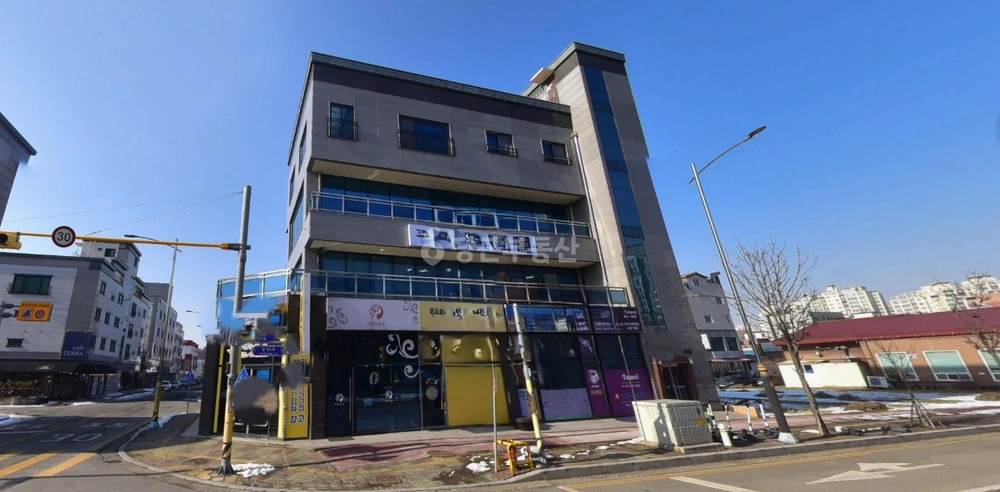 충청남도 천안시 동남구 신방동 건물 사진 1