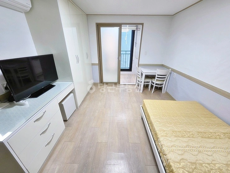 부산광역시 동래구 온천동 오피스텔 사진 1