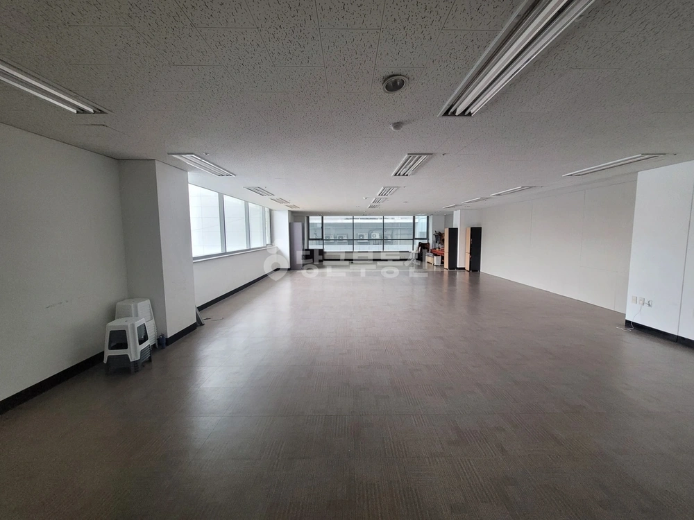 경기도 파주시 동패동 상가 사진 1