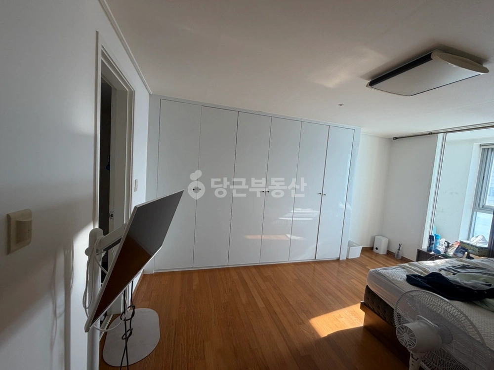 대전광역시 유성구 봉명동 아파트 사진 1