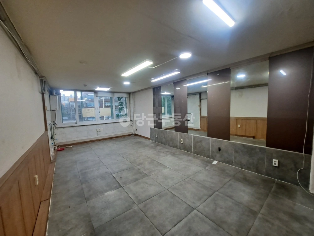 경상남도 창원시 성산구 대방동 상가 사진 1
