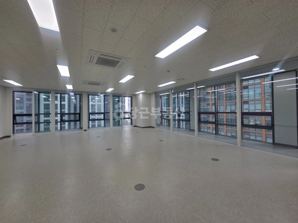 경기도 고양시 덕양구 덕은동 사무실 사진 1