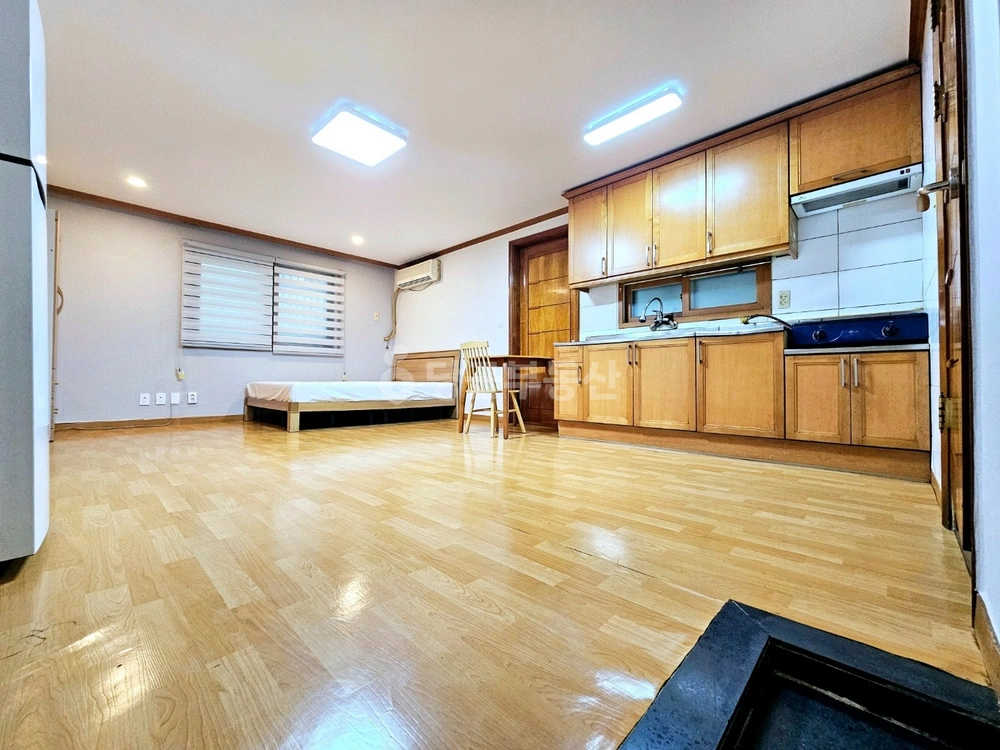 서울특별시 강남구 역삼동 원룸 사진 1