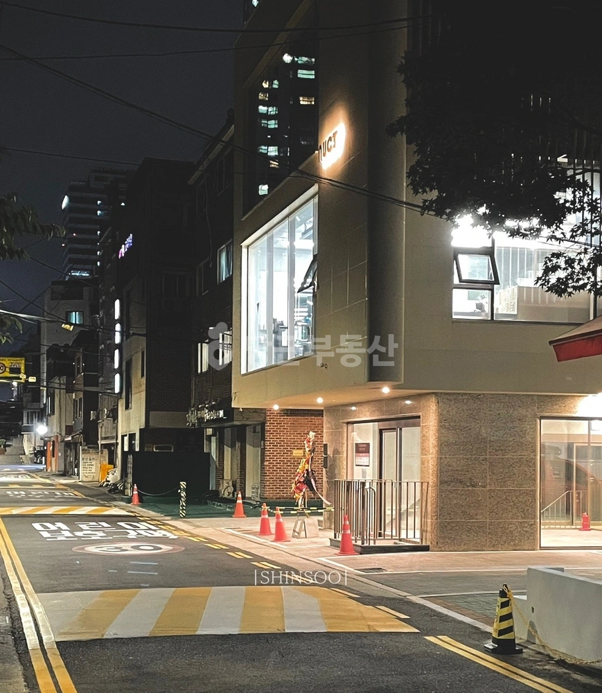 서울특별시 마포구 합정동 상가 사진 1
