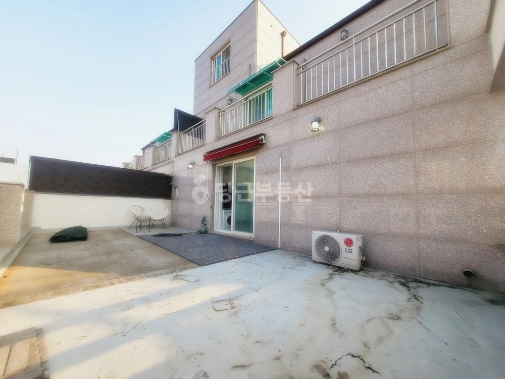 경기도 수원시 팔달구 인계동 원룸 사진 1