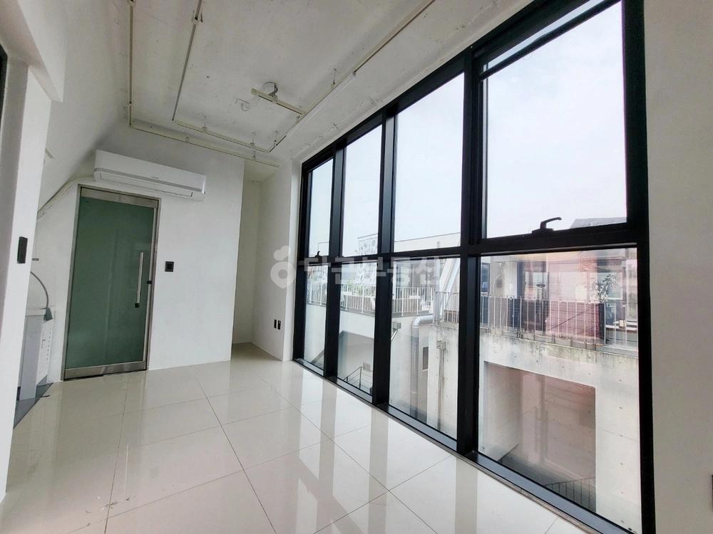 서울특별시 마포구 연남동 상가 사진 1