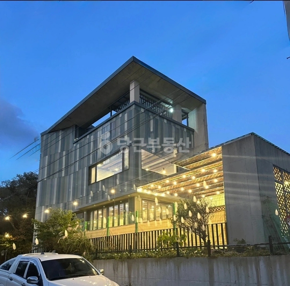 제주특별자치도 제주시 조천읍 건물 사진 1