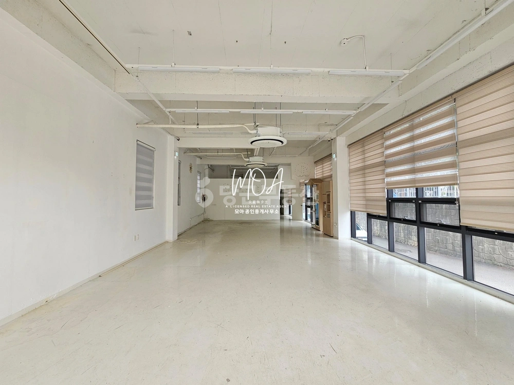 전남광주통합특별시 북구 용봉동 상가 사진 1