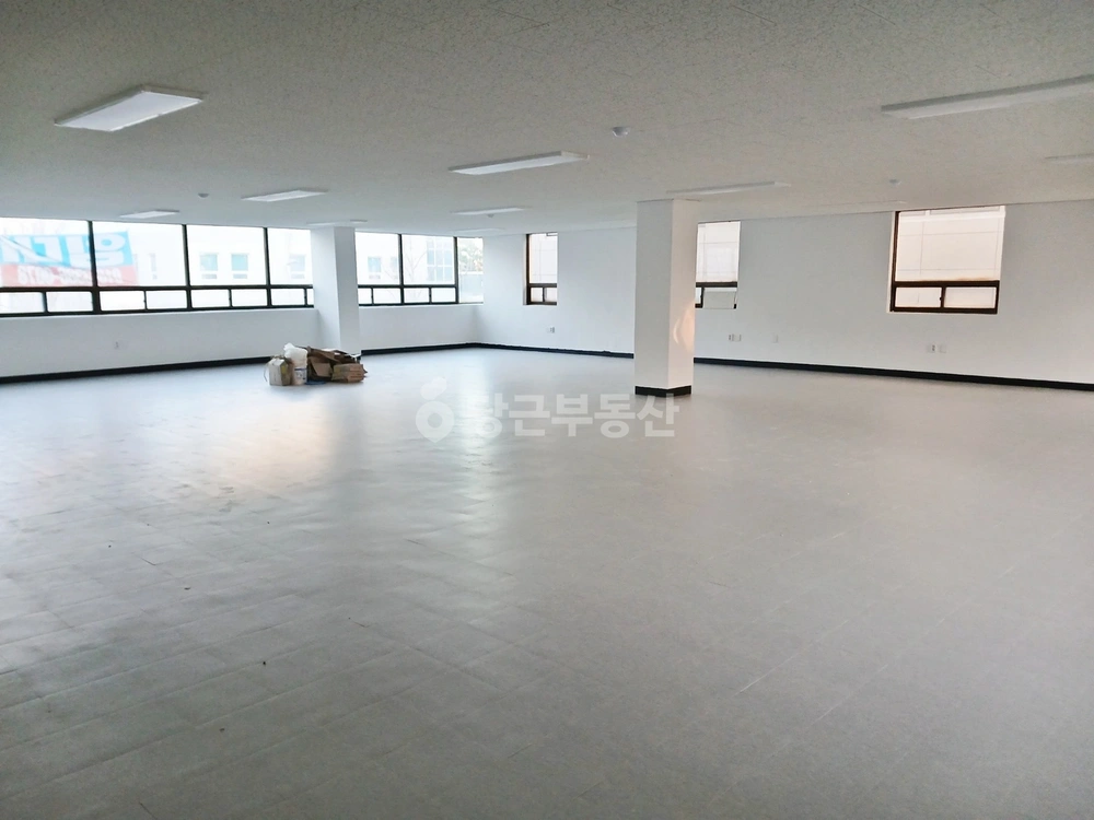 부산광역시 동래구 온천동 상가 사진 1