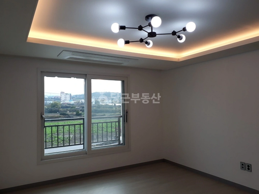 제주특별자치도 제주시 외도일동 원룸 사진 1