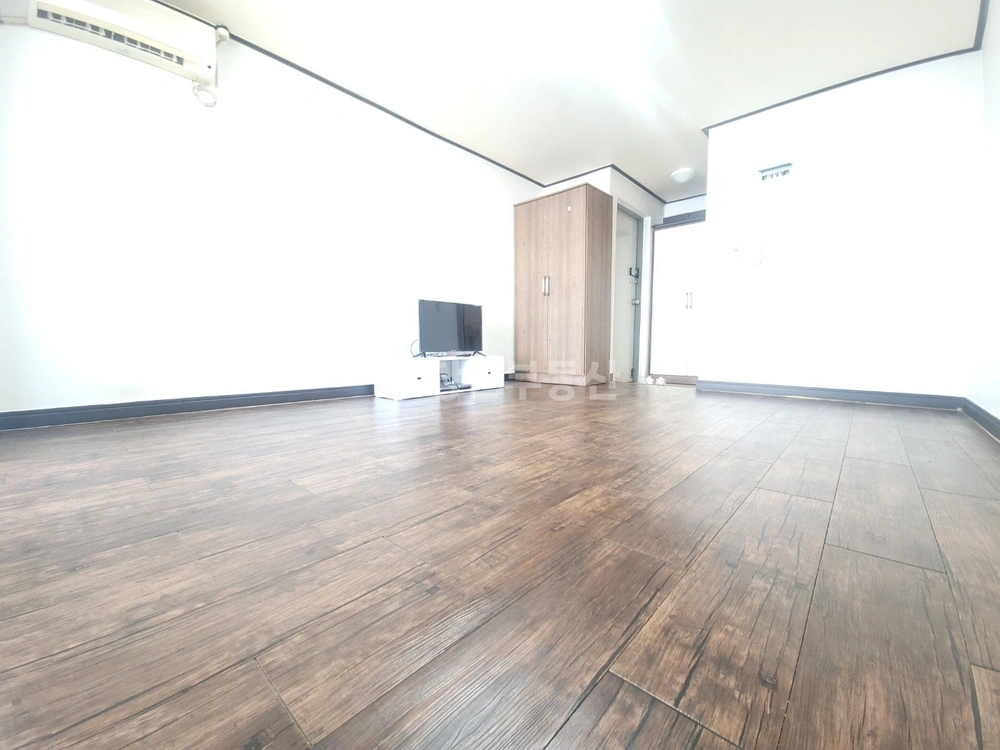 부산광역시 사하구 신평동 원룸 사진 1