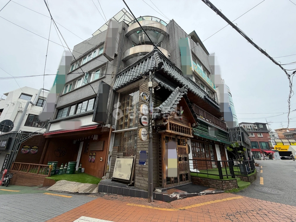 서울특별시 서대문구 창천동 상가 사진 1