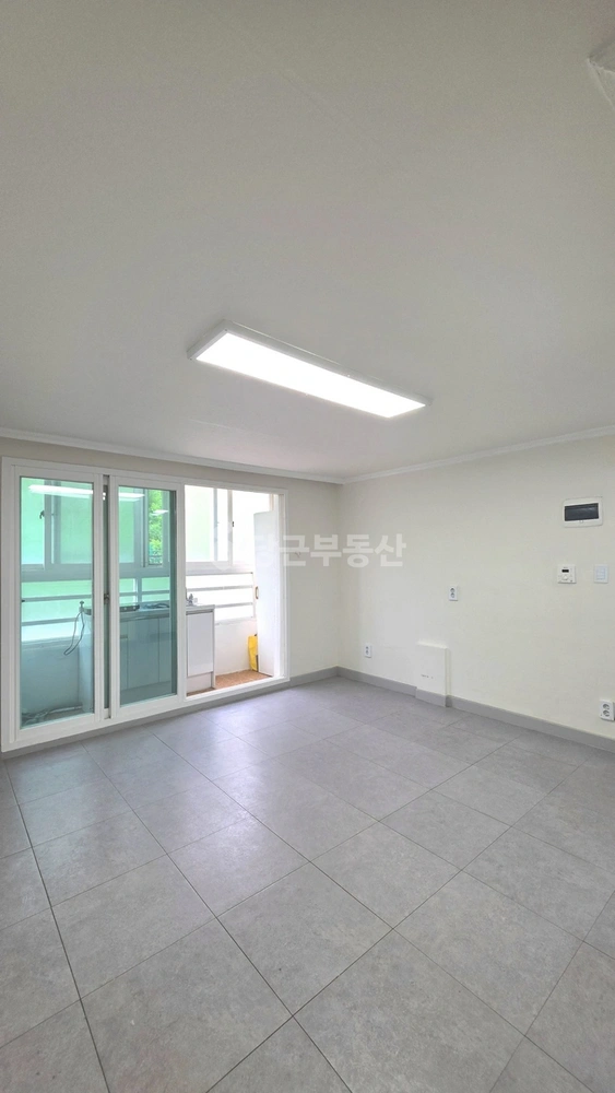 서울특별시 마포구 서교동 원룸 사진 1