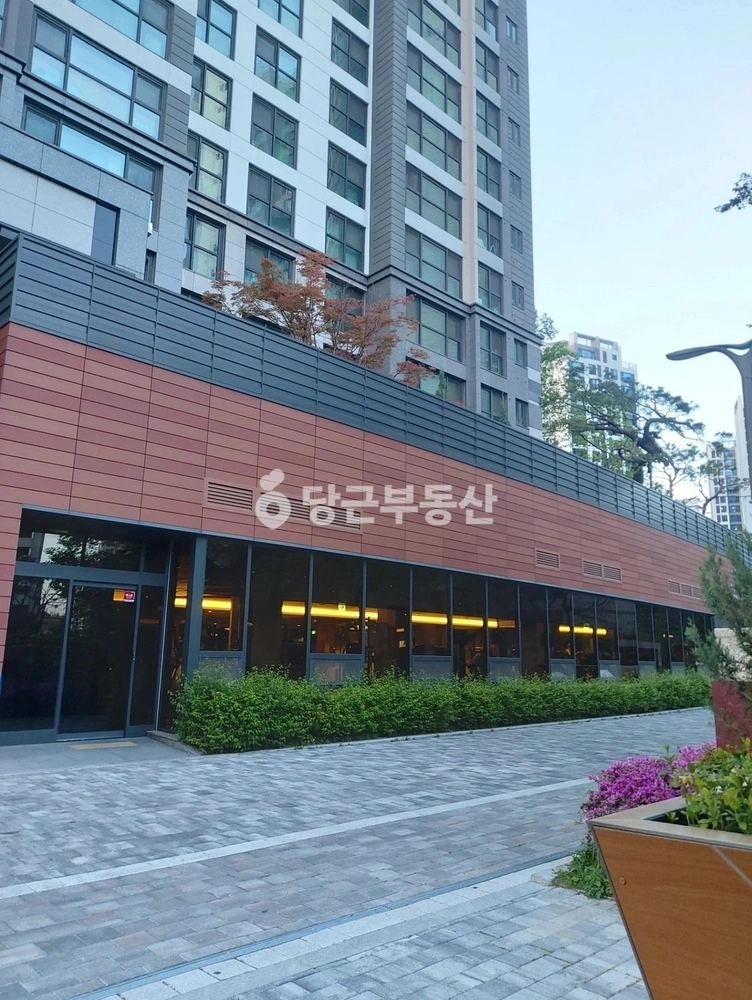 서울특별시 서대문구 남가좌동 아파트 사진 1