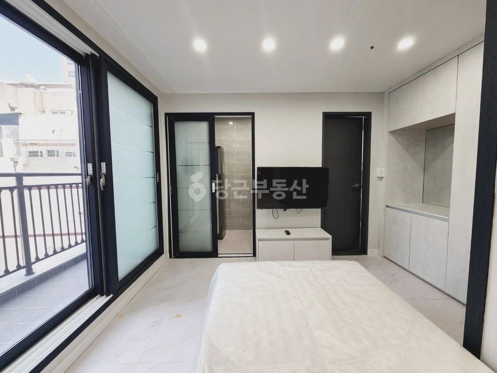 부산광역시 남구 대연동 원룸 사진 1