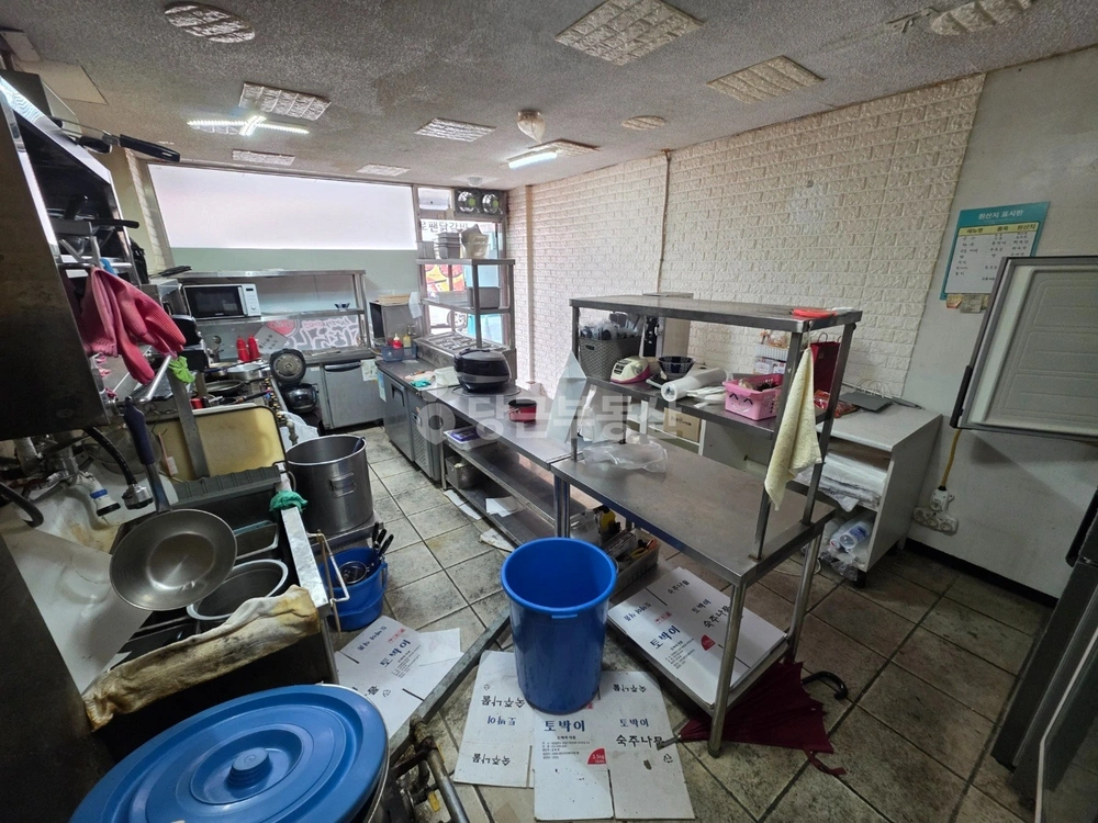 대전광역시 서구 월평동 상가 사진 1