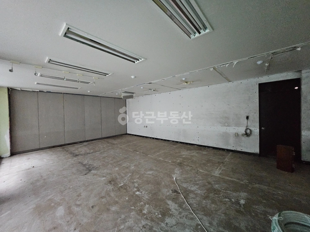 전북특별자치도 전주시 덕진구 덕진동1가 상가 사진 1