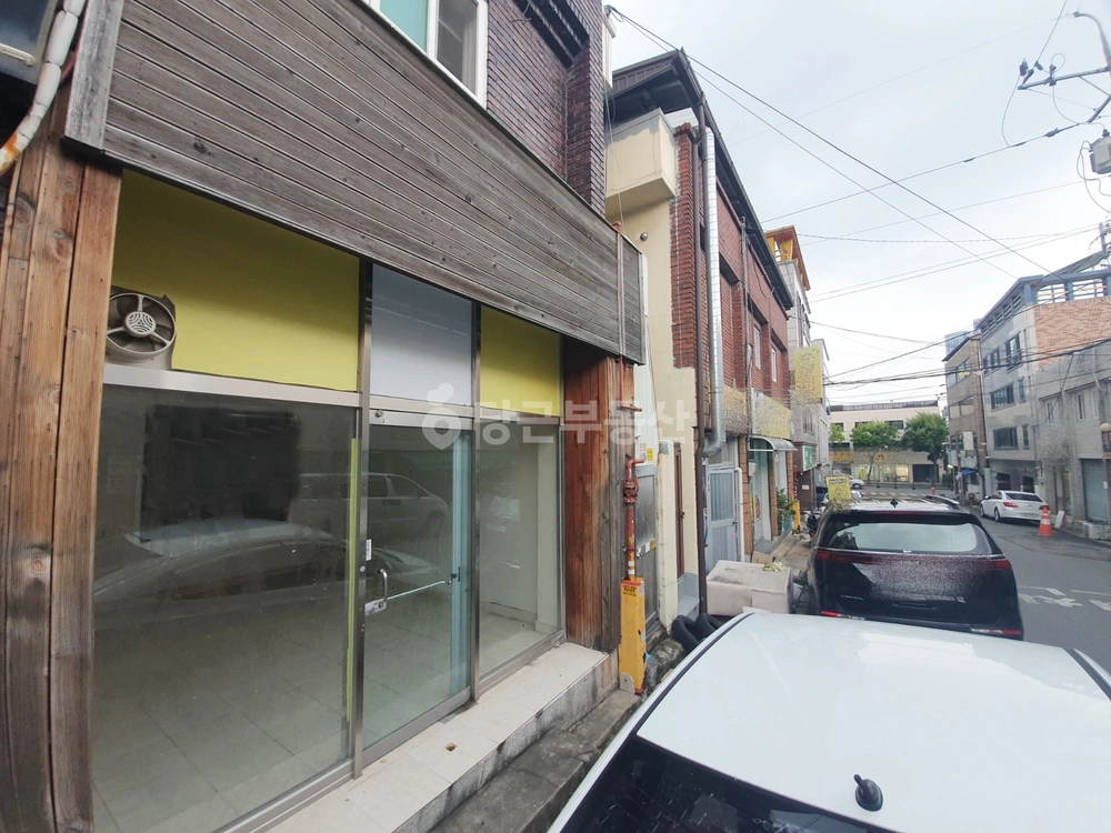대구광역시 달서구 성당동 상가 사진 1