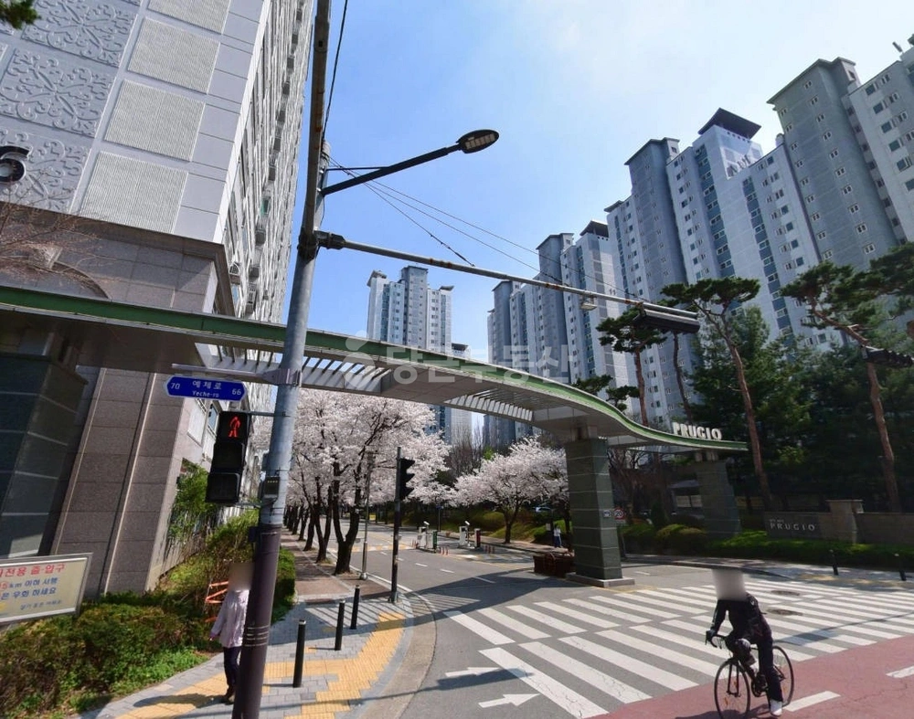 충청북도 청주시 서원구 사직동 아파트 사진 1