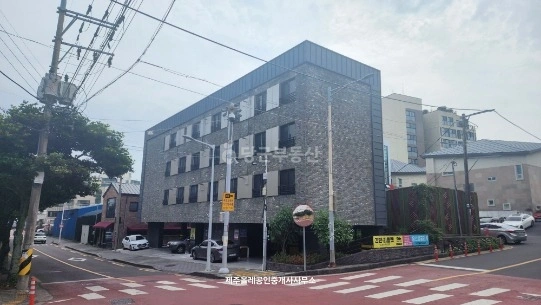 제주특별자치도 서귀포시 동홍동 건물 사진 1