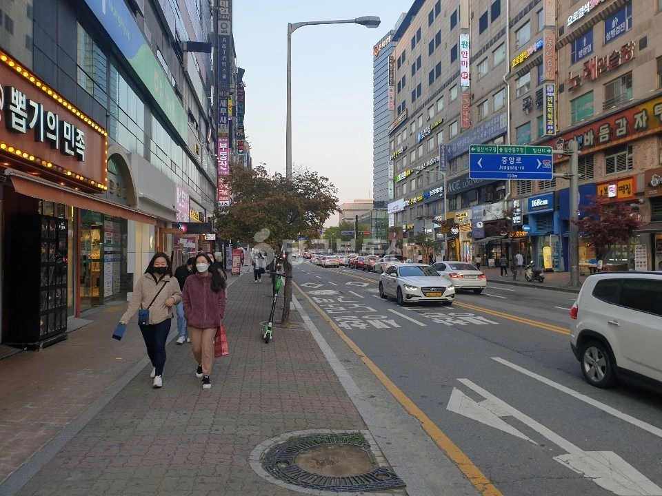 경기도 고양시 일산동구 장항동 상가 사진 1