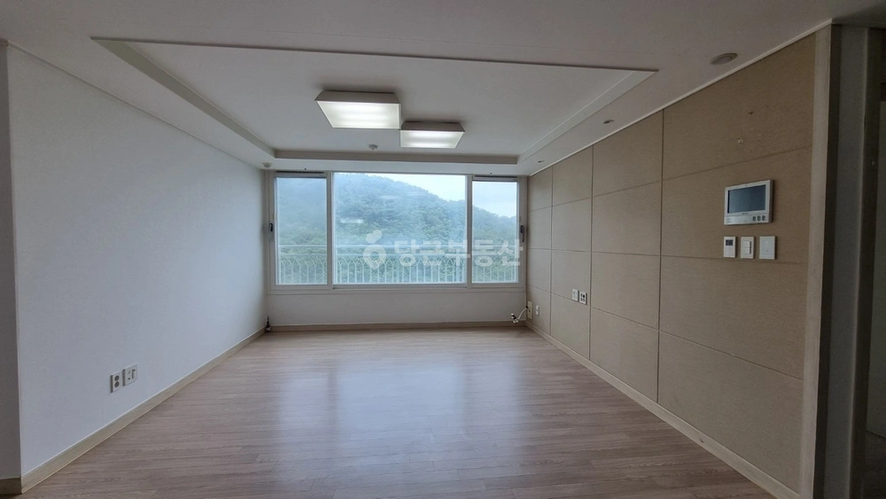 부산광역시 강서구 지사동 아파트 사진 1