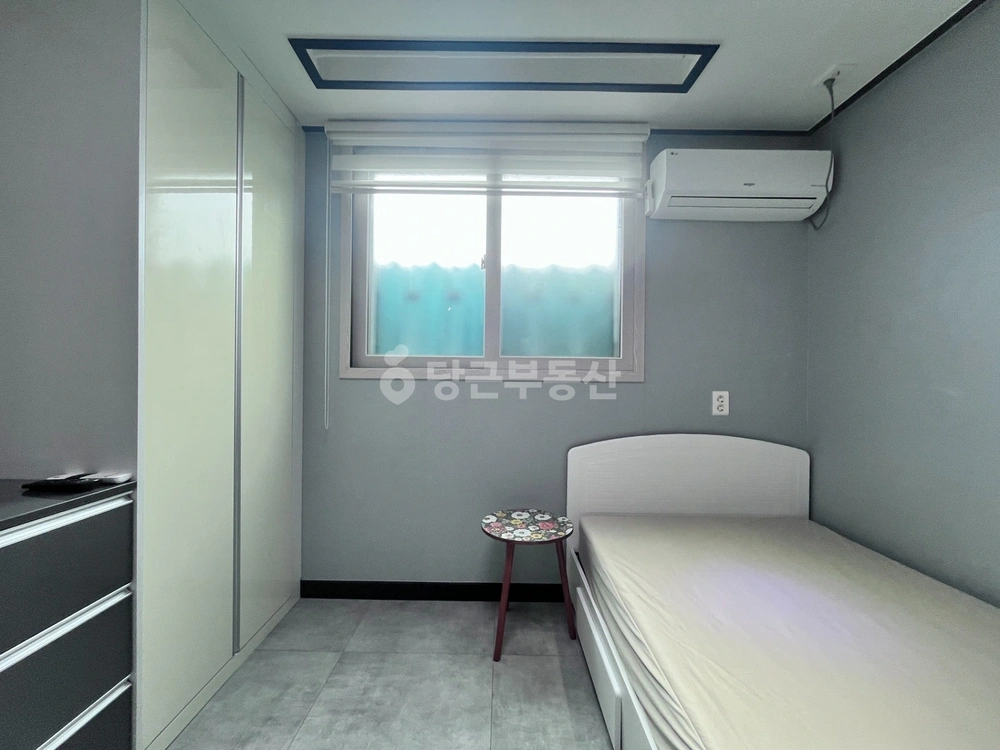 대전광역시 서구 둔산동 원룸 사진 1