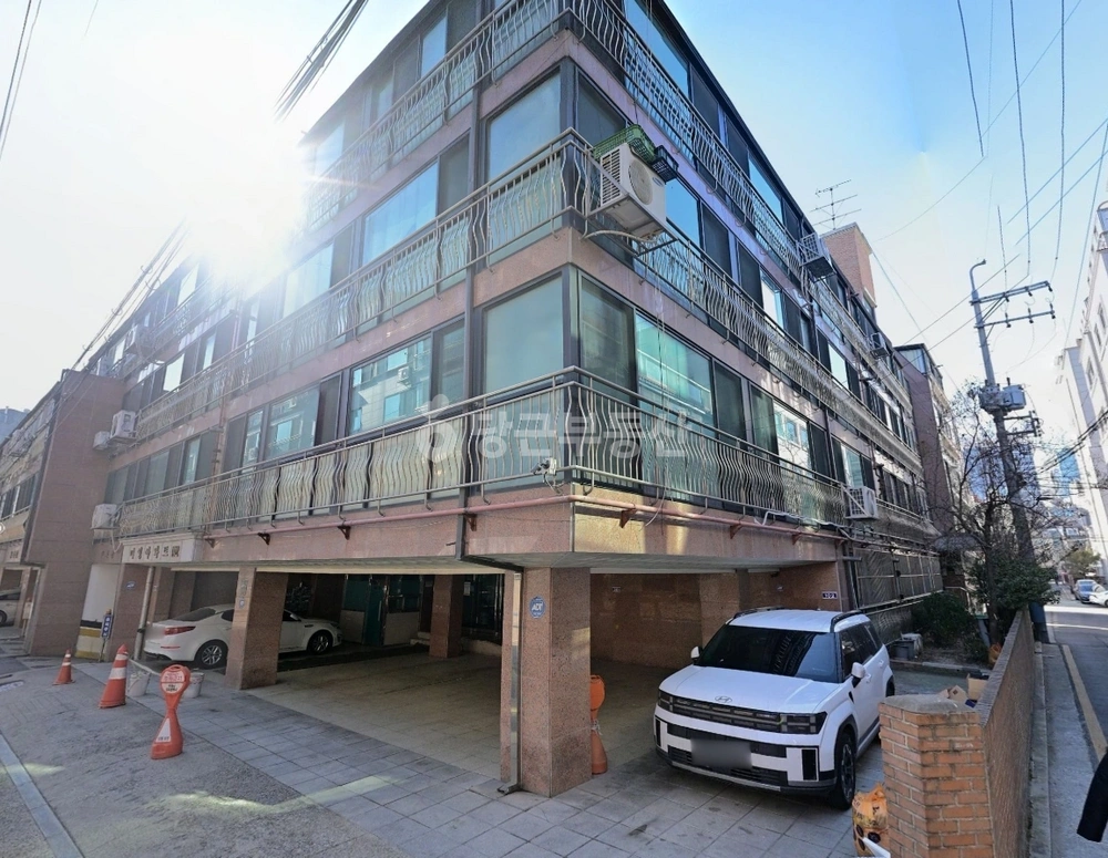 서울특별시 서초구 양재동 아파트 사진 1