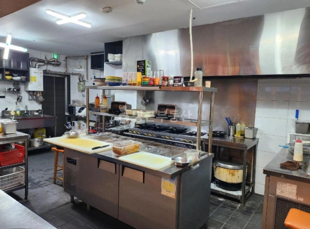 서울특별시 강남구 역삼동 상가 사진 1